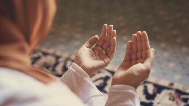 Doa Awal dan Akhir Tahun Baru Islam. (Foto: Istock)